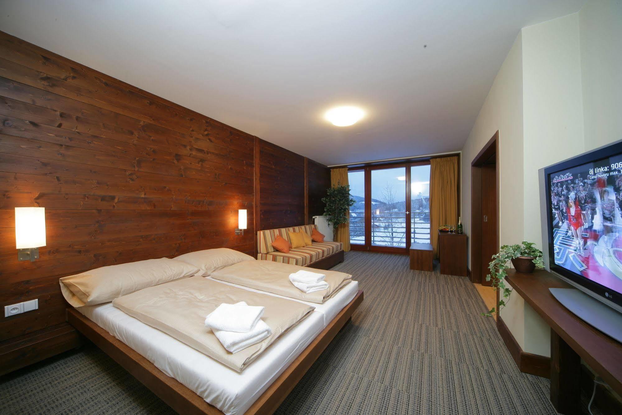 Hotel Adam Шпиндлерув-Млин Экстерьер фото